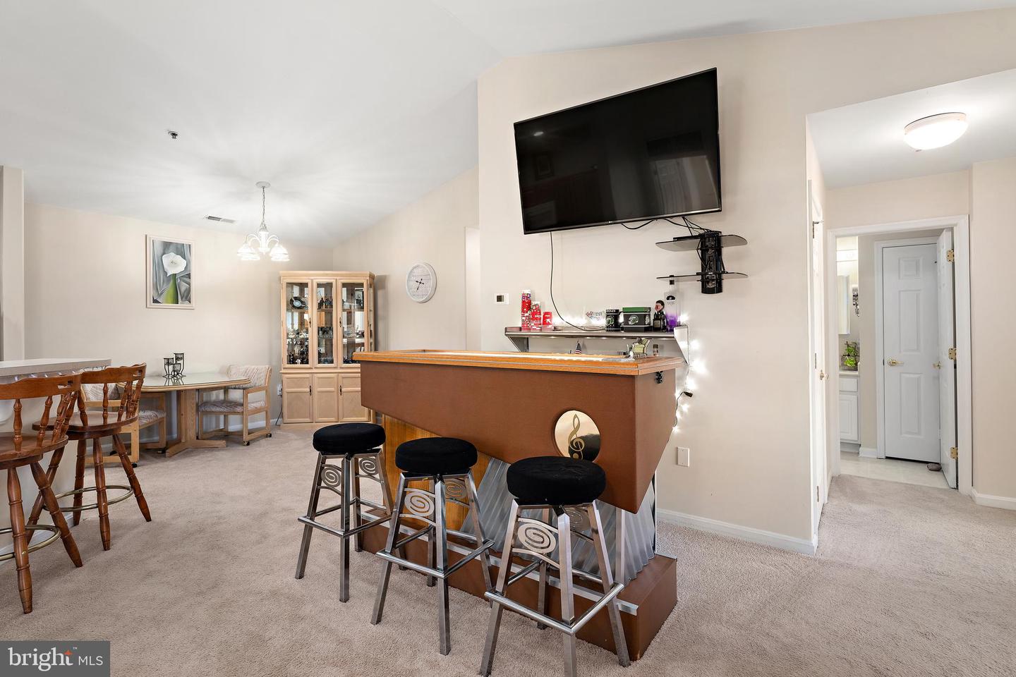 3603 N Sagamore Dr #j Property Photo 9