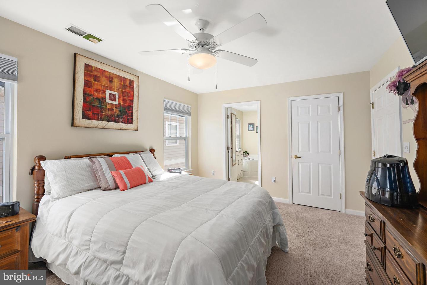 3603 N Sagamore Dr #j Property Photo 14