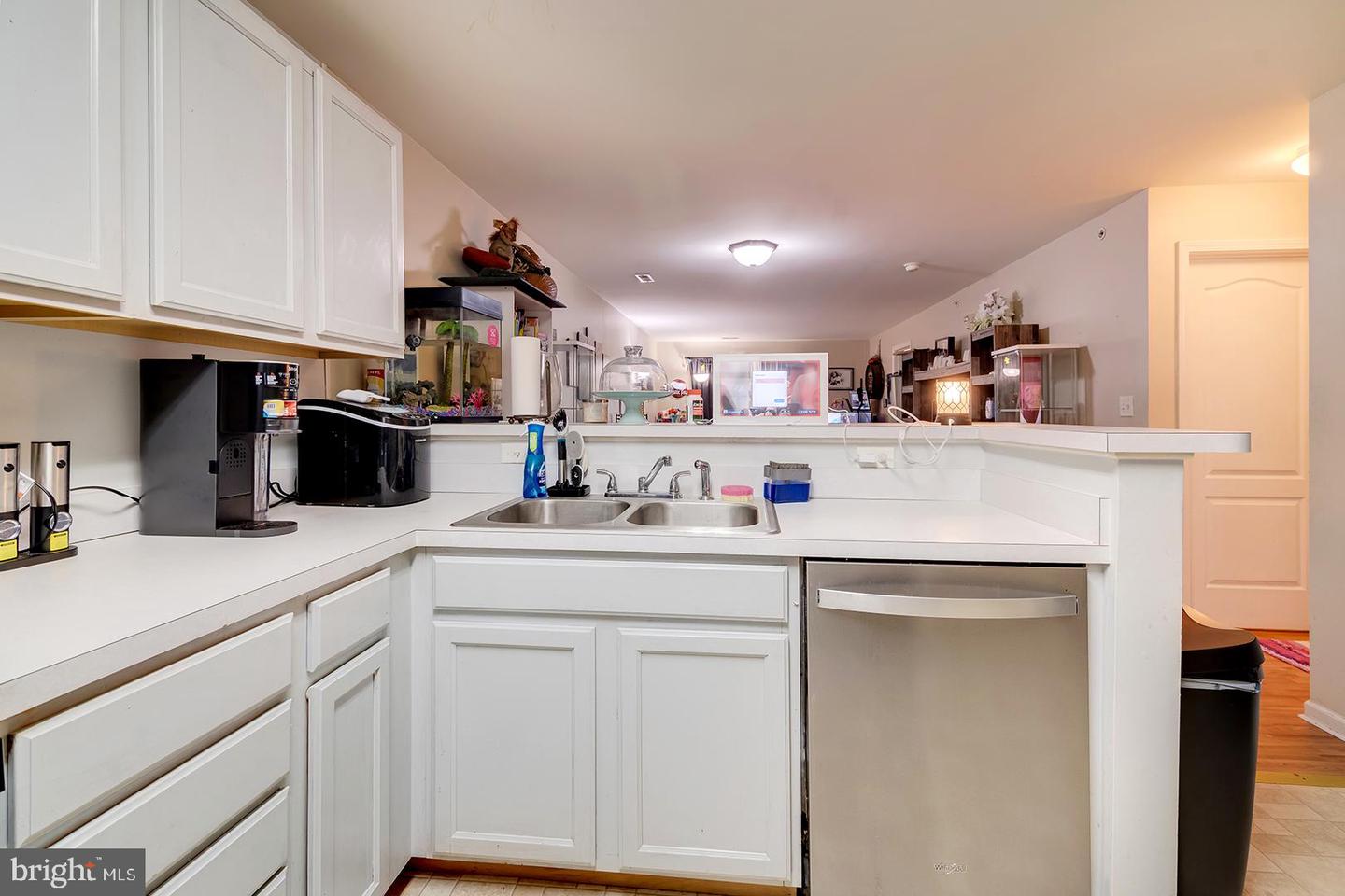 2303 Caitlins Way Property Photo 5