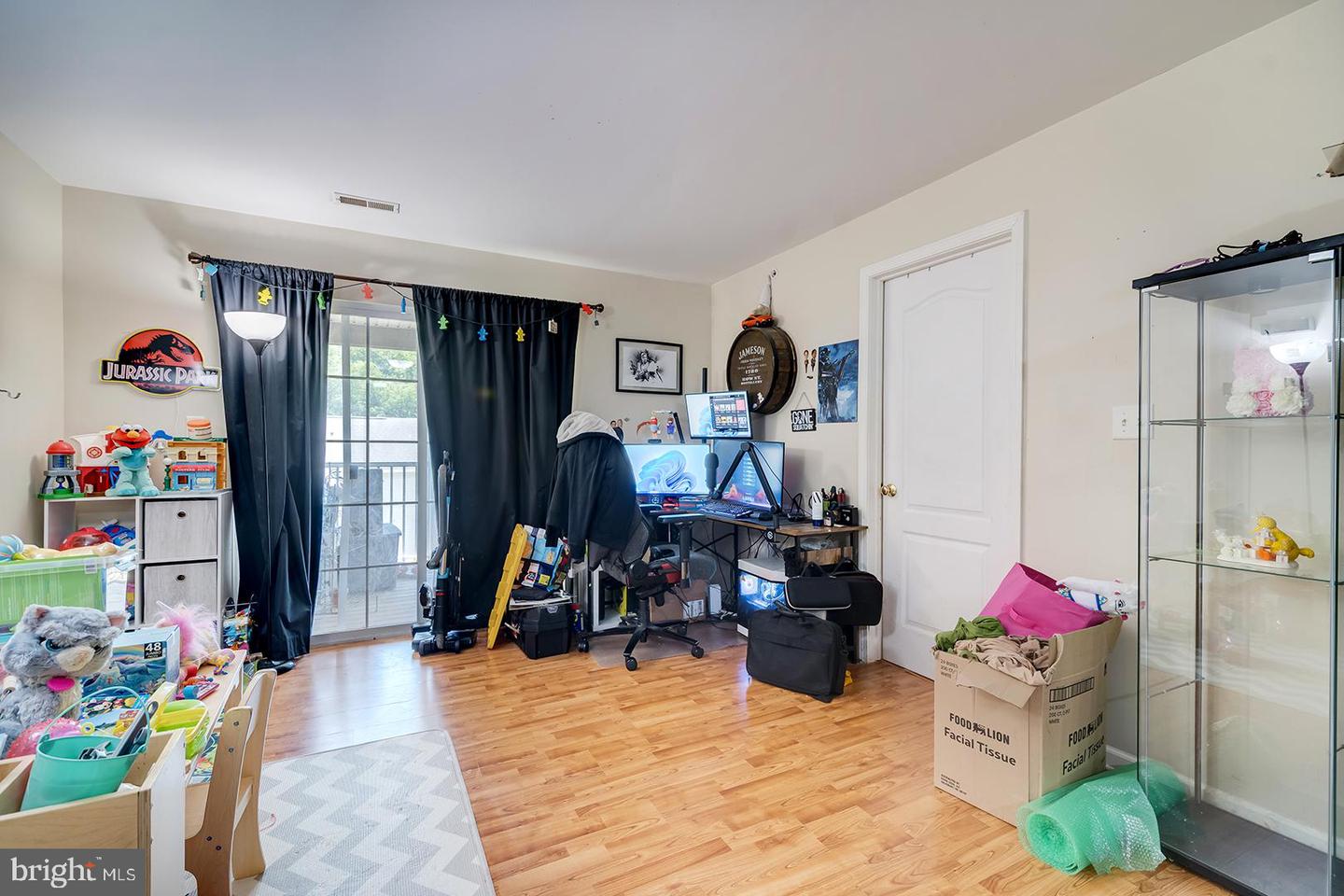 2303 Caitlins Way Property Photo 6