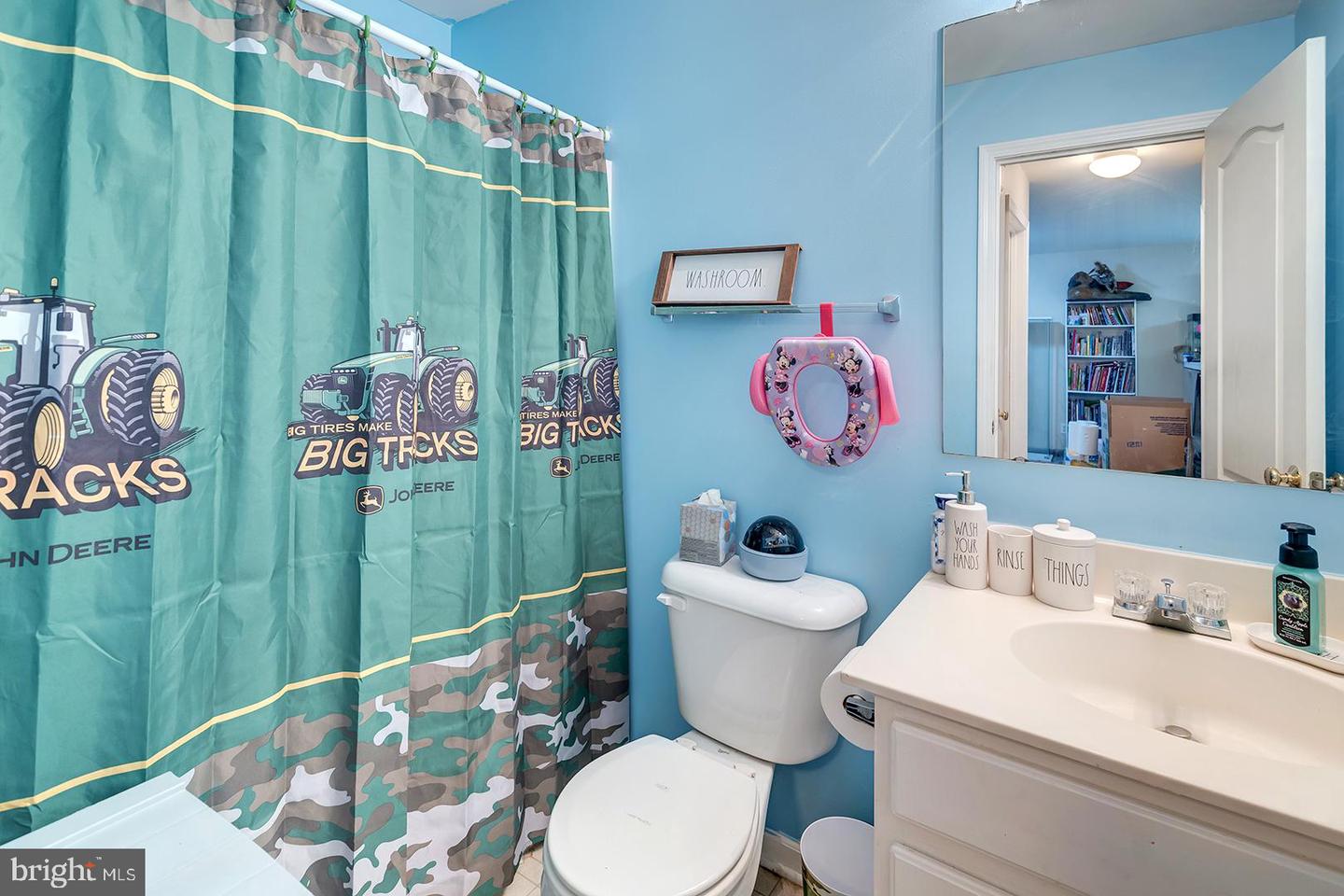 2303 Caitlins Way Property Photo 20