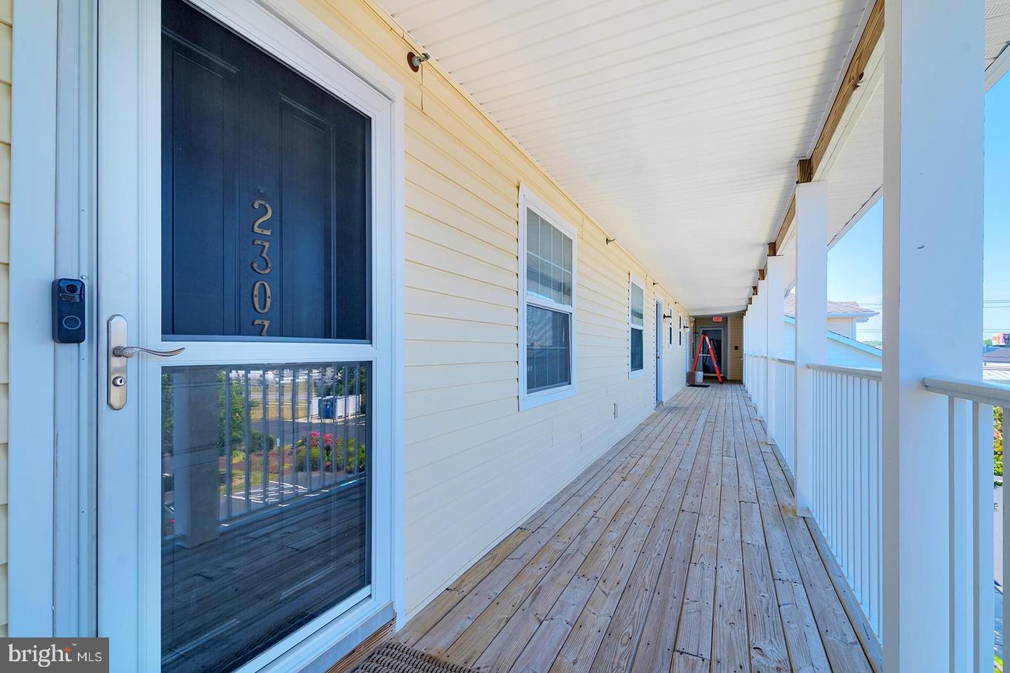 2303 Caitlins Way Property Photo 23