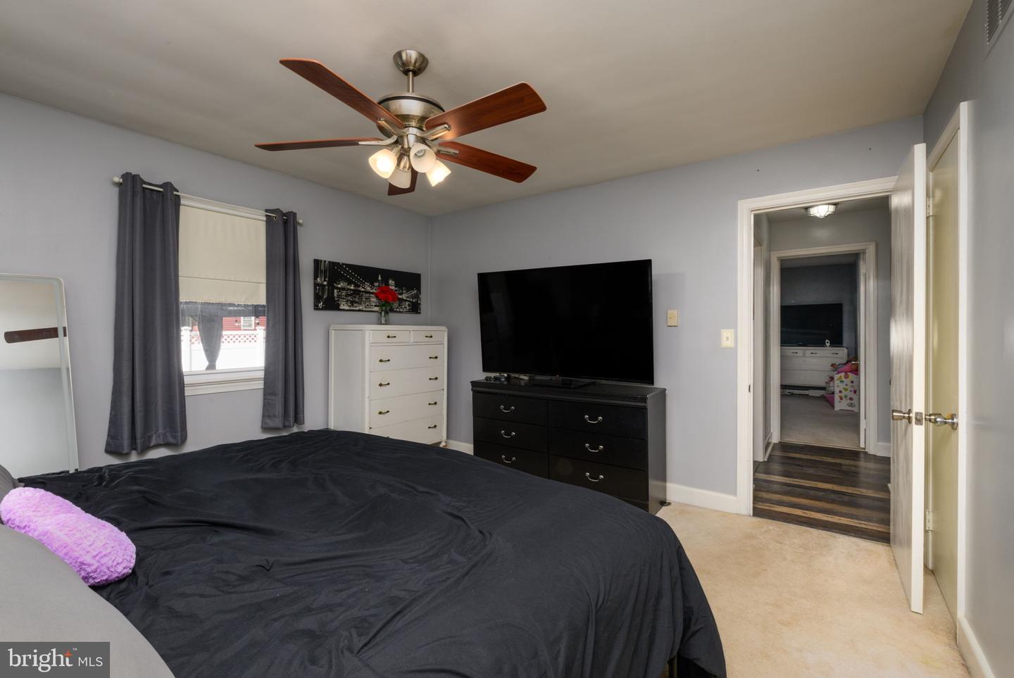 102 Edward St Property Photo 19