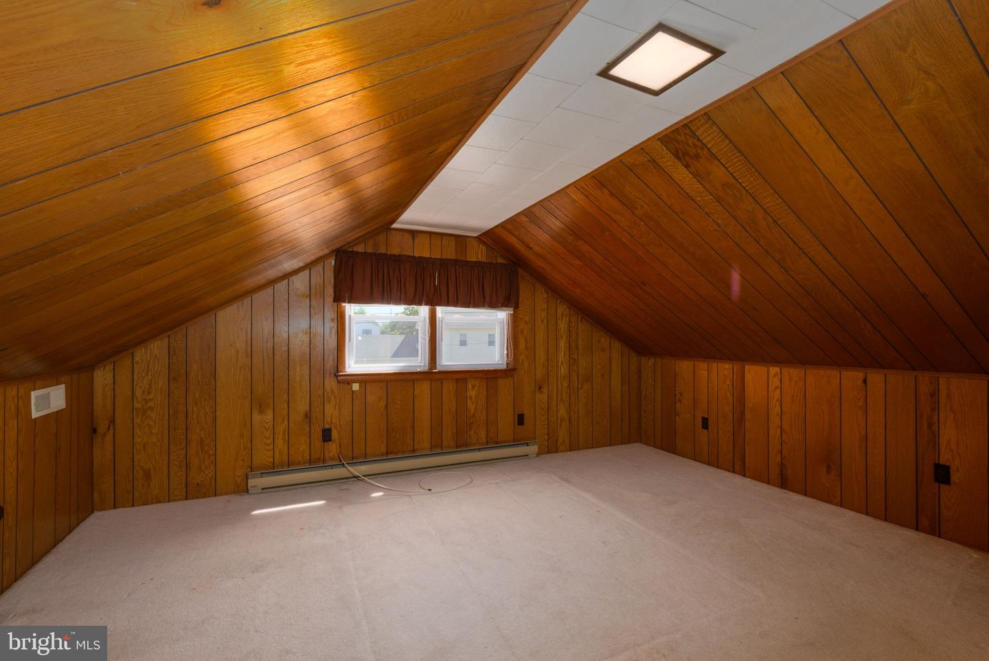 102 Edward St Property Photo 23