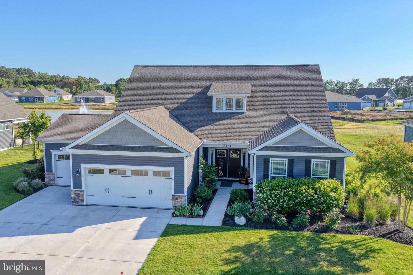 15272 Crape Myrtle Rd Property Photo 2
