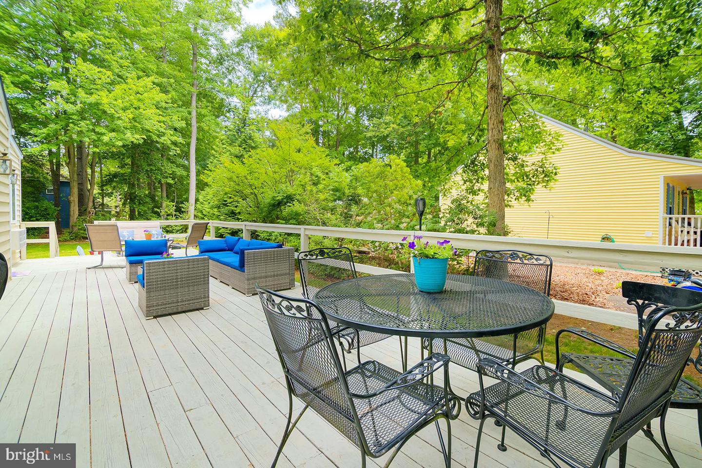 13 Columbia Ave Property Photo 32