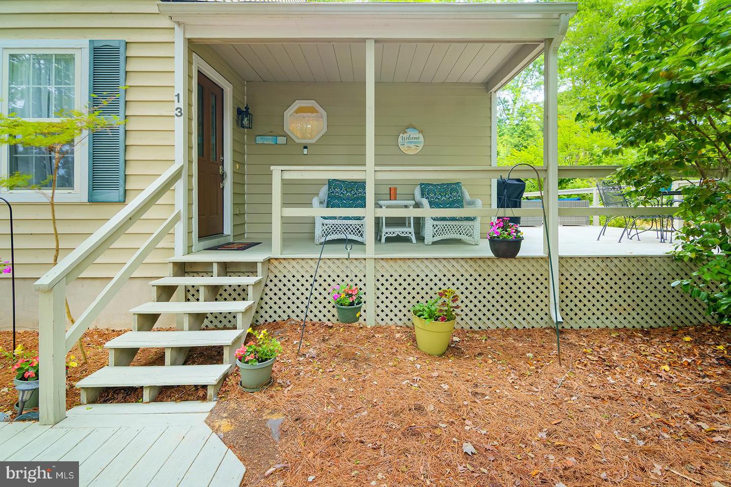 13 Columbia Ave Property Photo 49