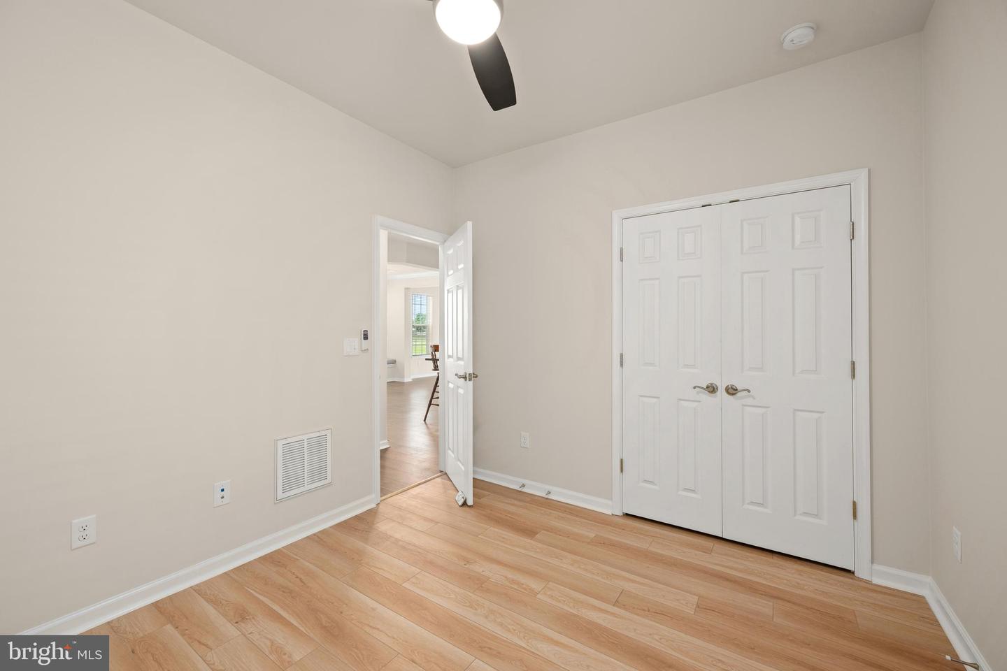 134 Waterside Dr Property Photo 17