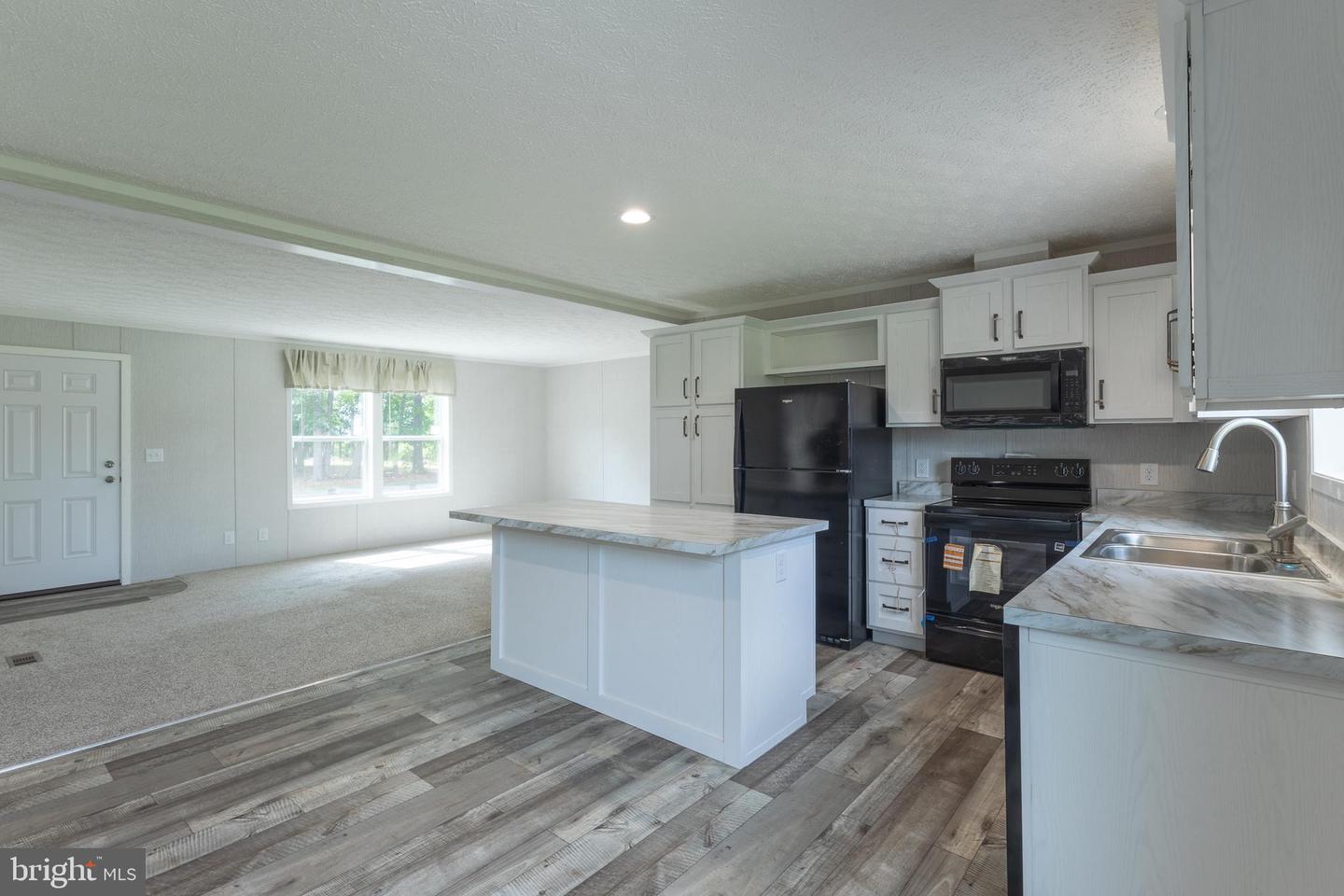 31697 E Trap Pond Rd Property Photo 16