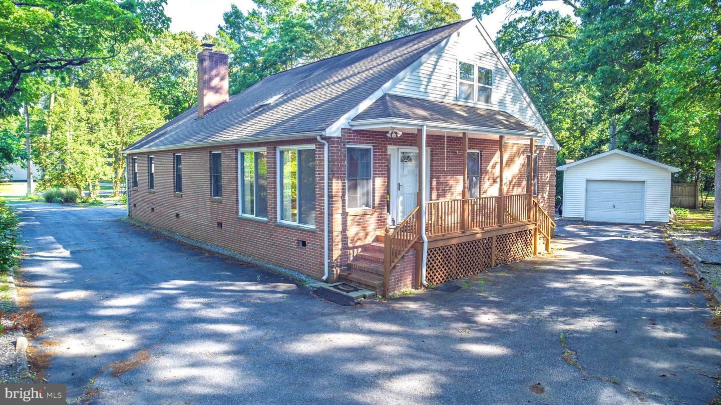32332 Robin Hoods Loop Property Photo 1