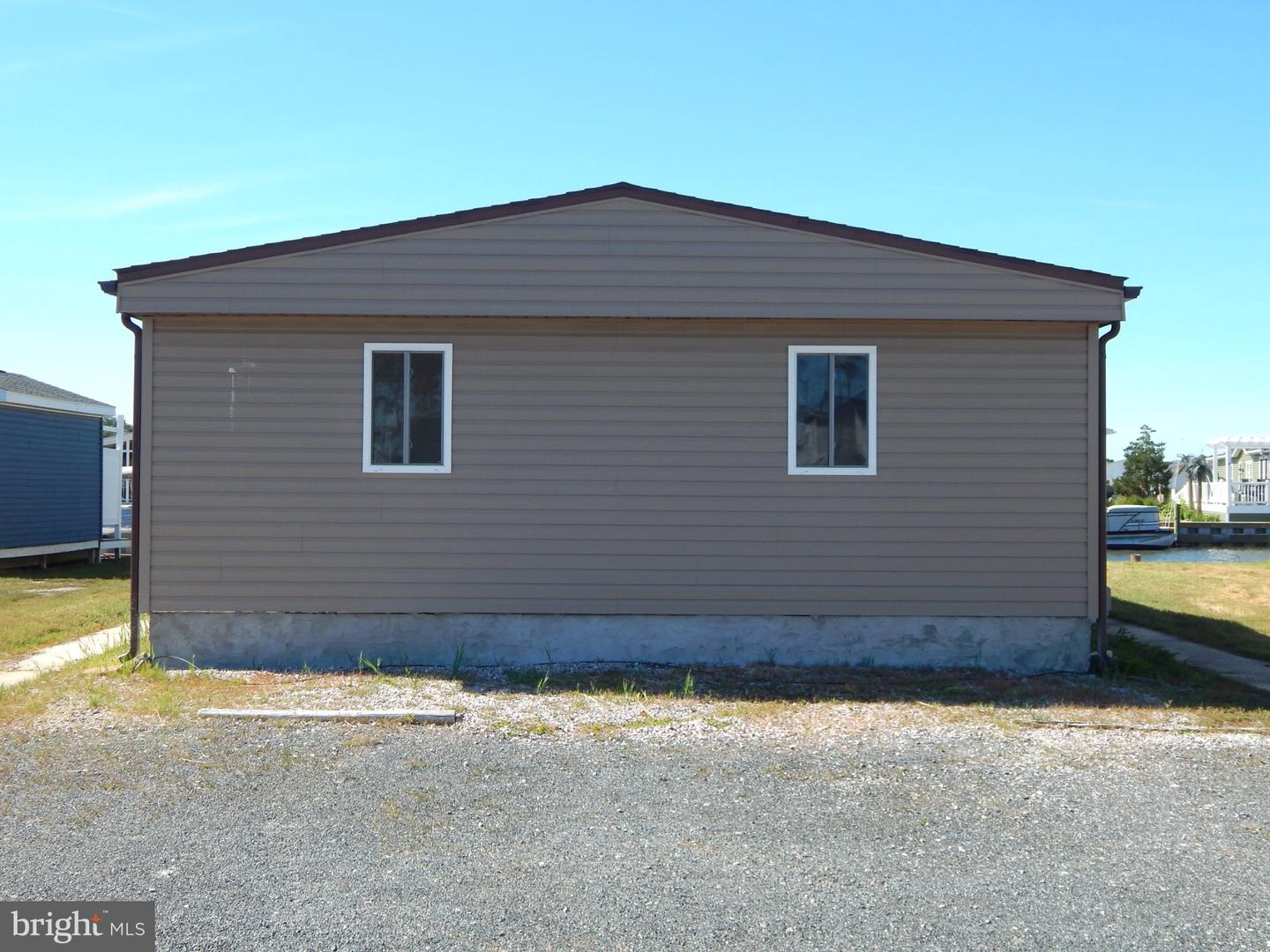 35587 Pine Dr Property Photo 3