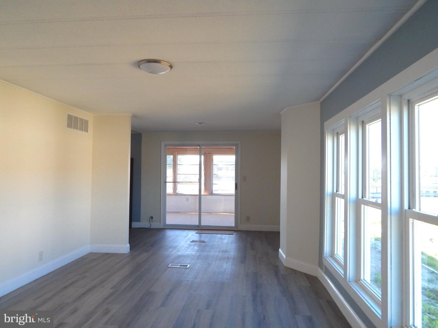 35587 Pine Dr Property Photo 10
