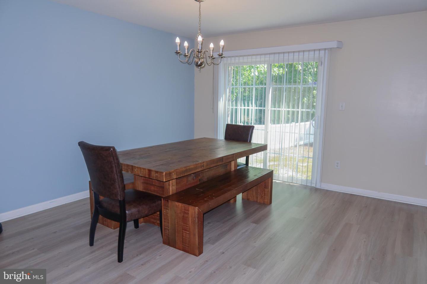 19097 Carey Ln Property Photo 8