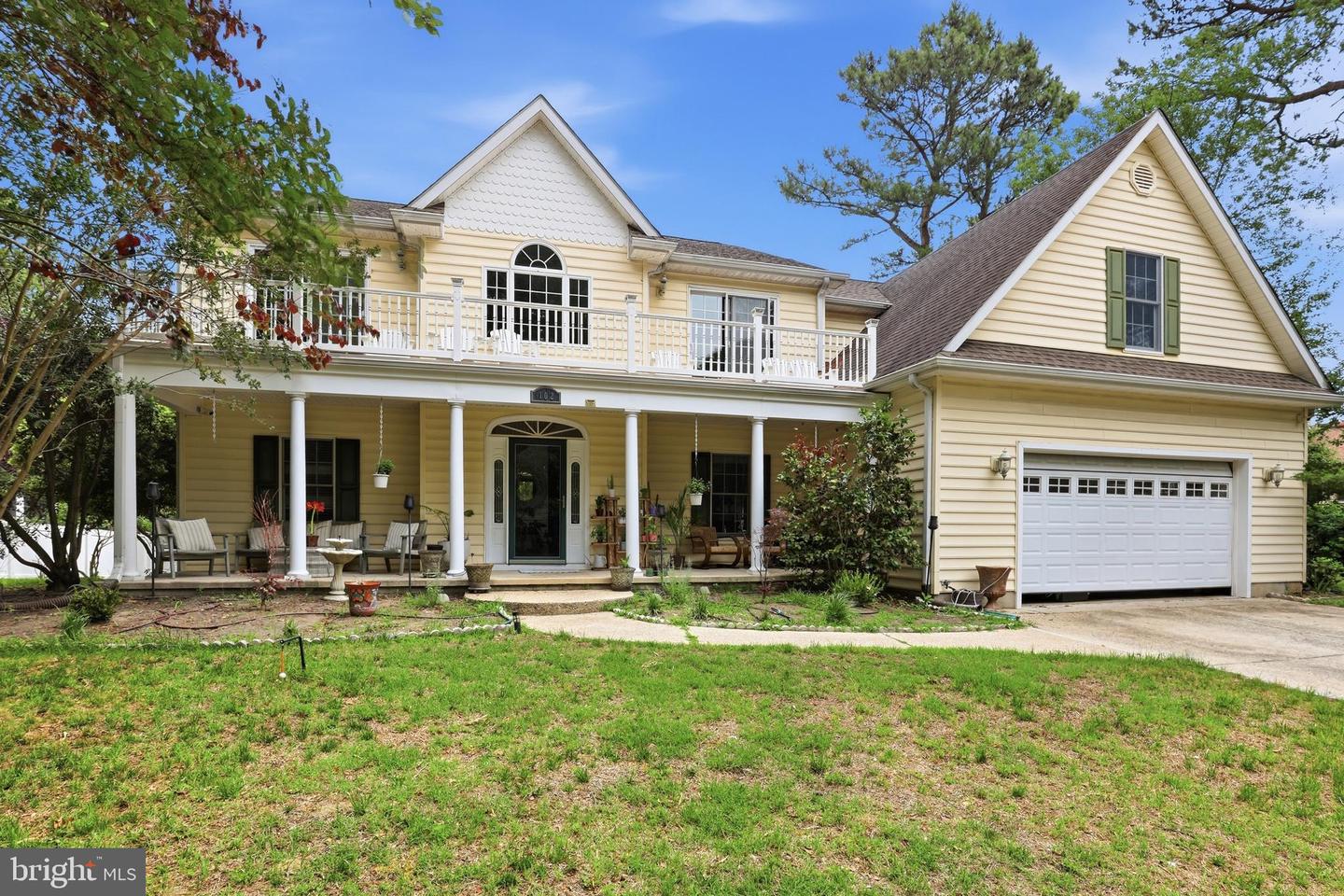 102 London Cir S Property Photo 1