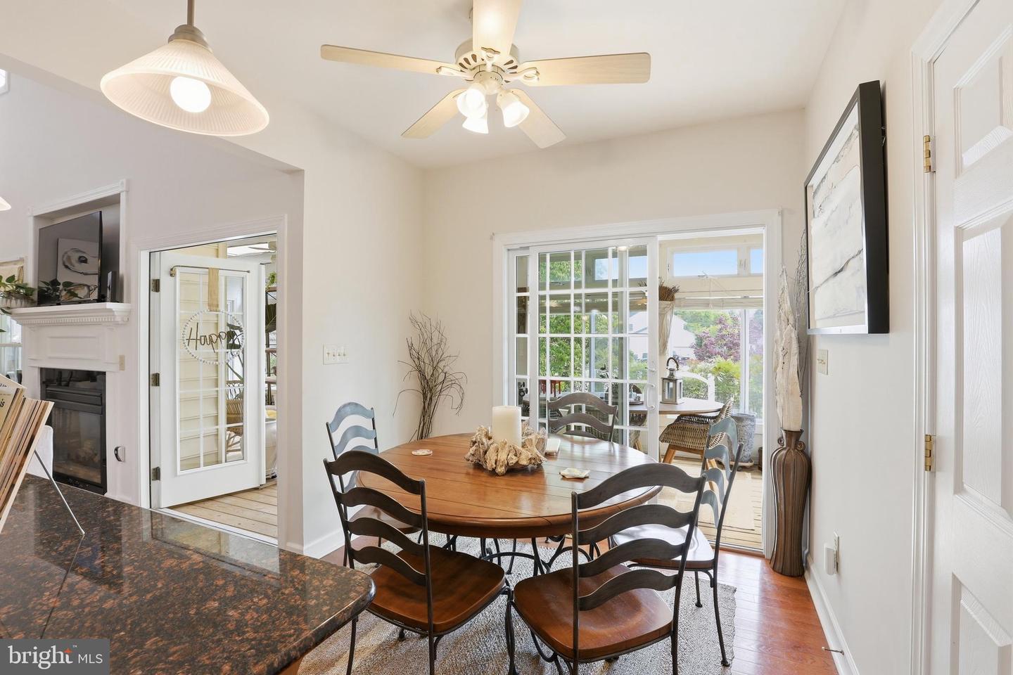 102 London Cir S Property Photo 14