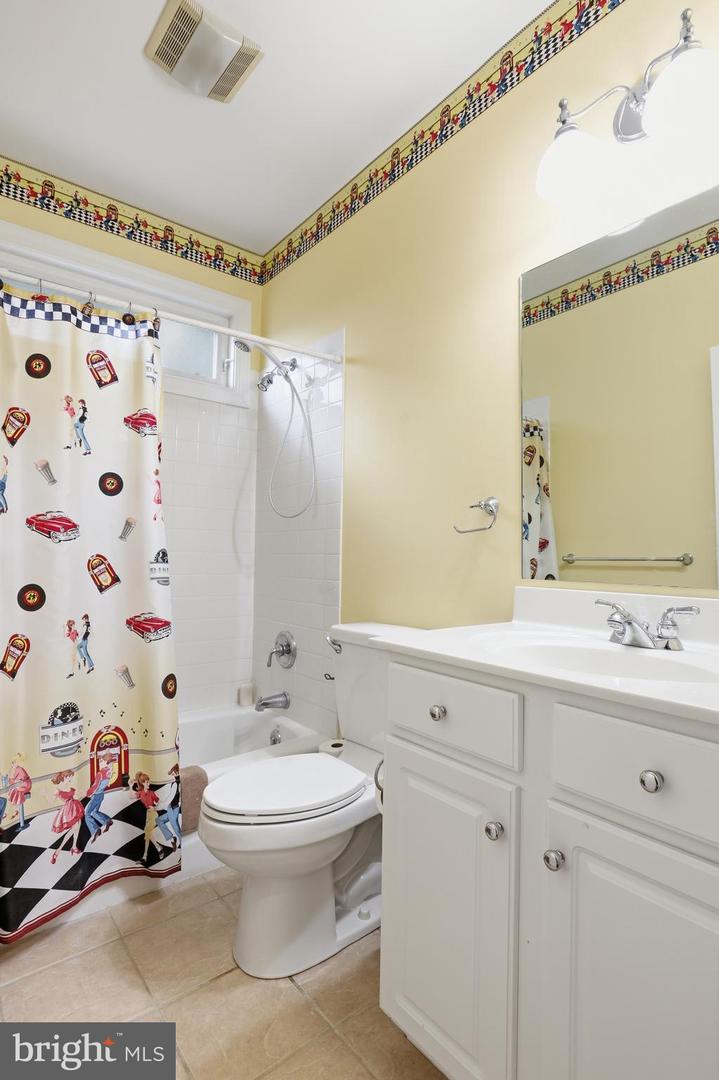 102 London Cir S Property Photo 27