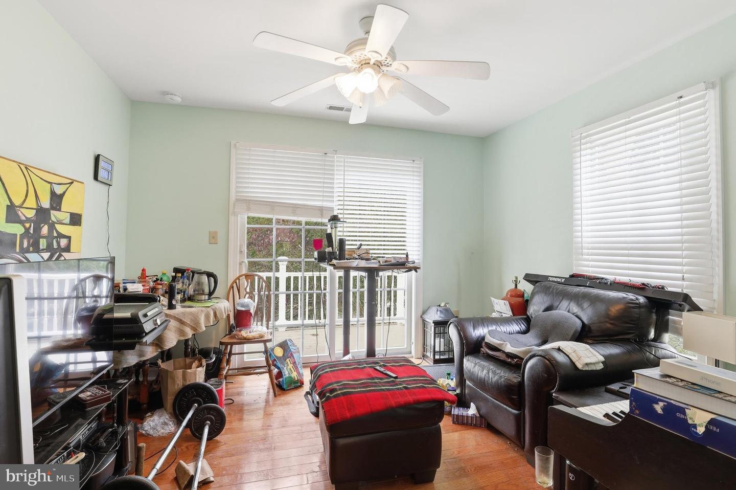 102 London Cir S Property Photo 44