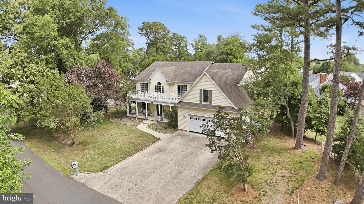 102 London Cir S Property Photo 49