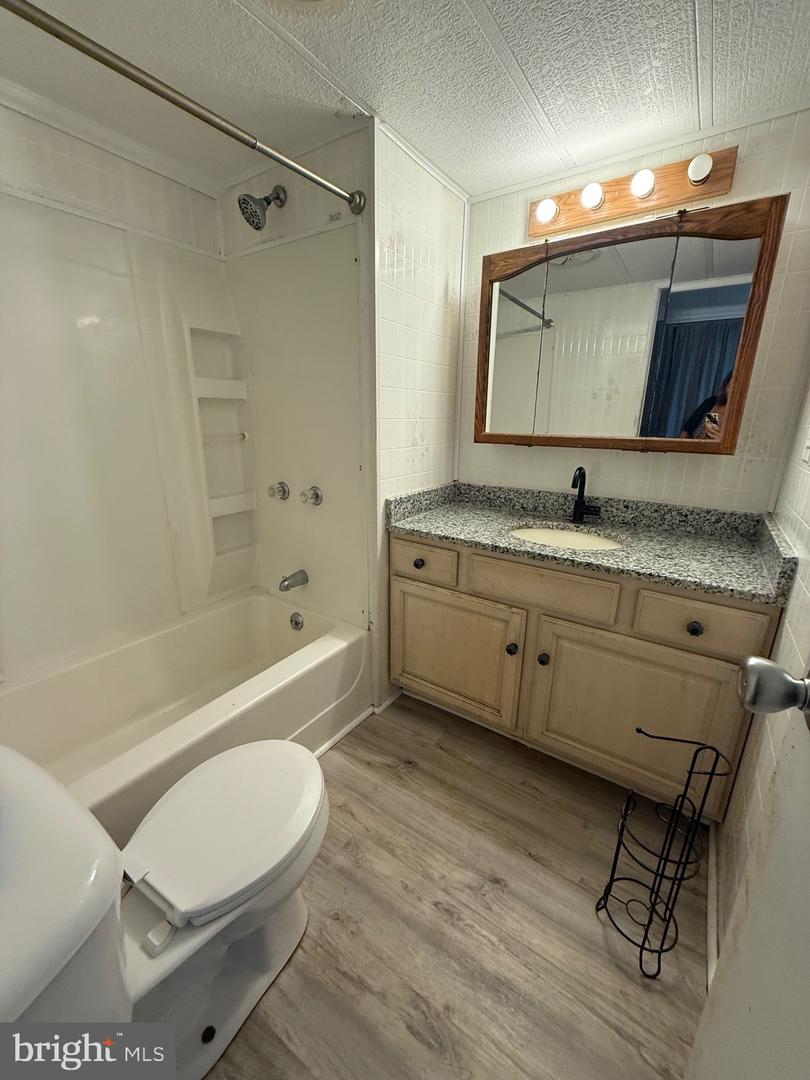 27290 Cottage Rd Property Photo 25