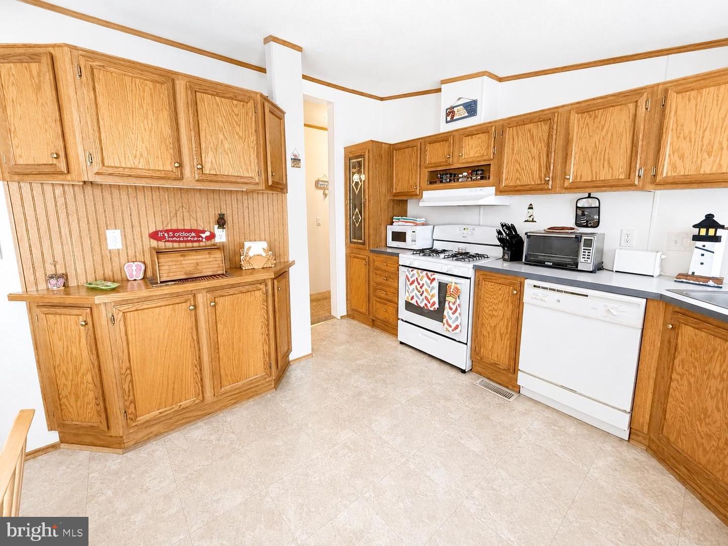 26423 Rudder Rd #e-932 Property Photo 16