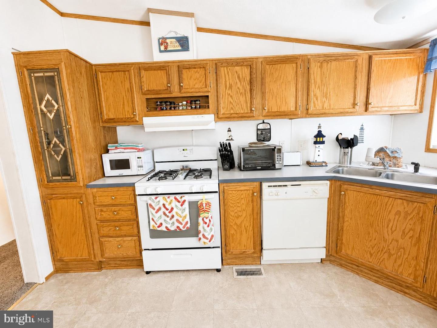 26423 Rudder Rd #e-932 Property Photo 17