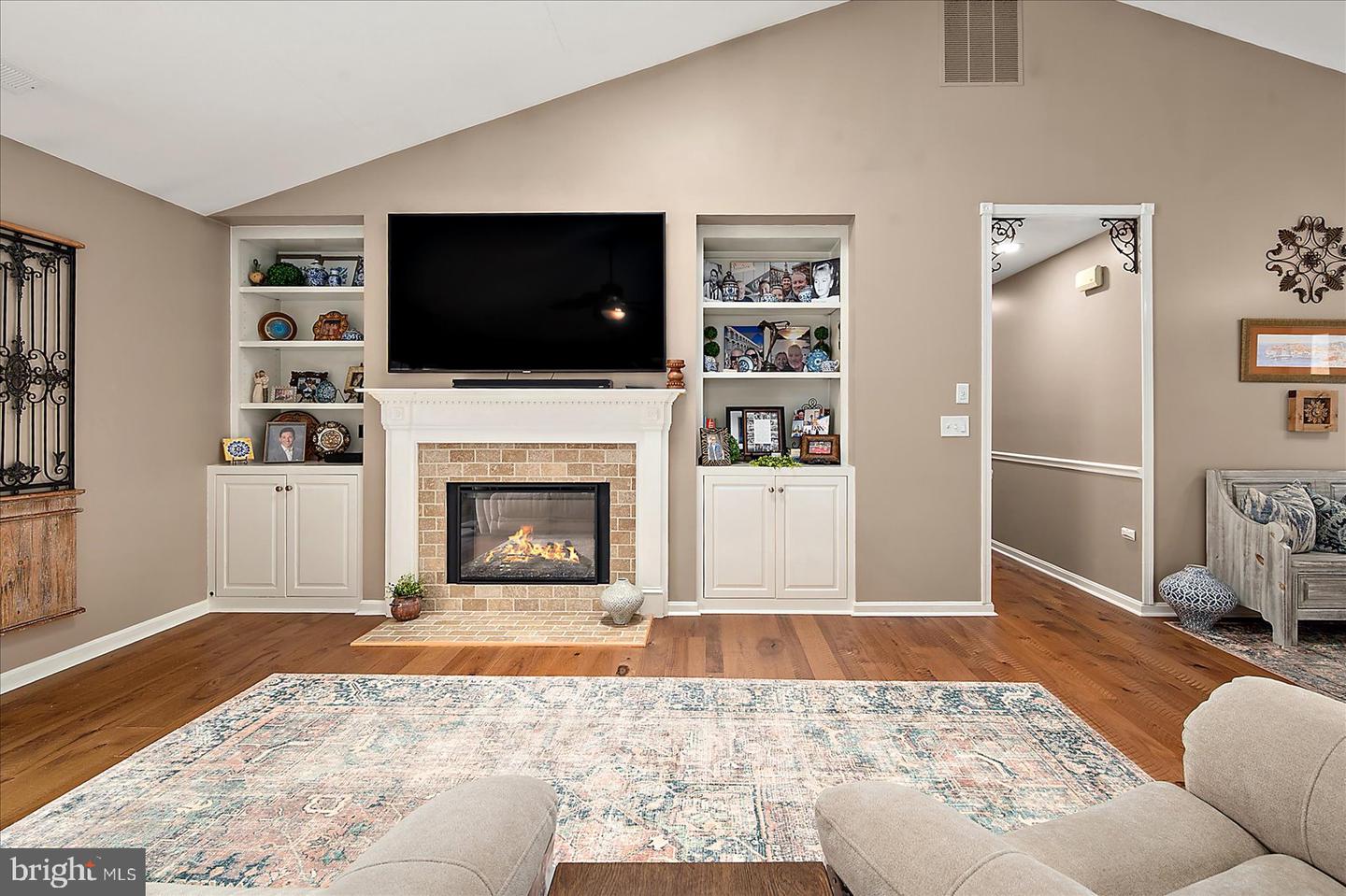 202 Cedar Property Photo 4
