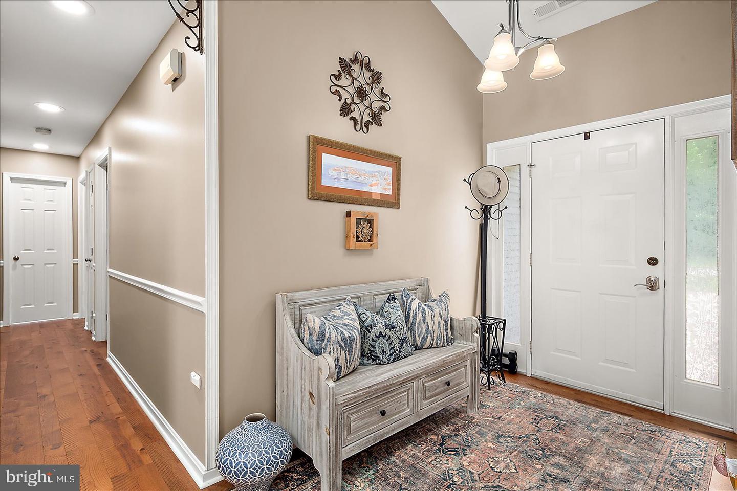 202 Cedar Property Photo 6