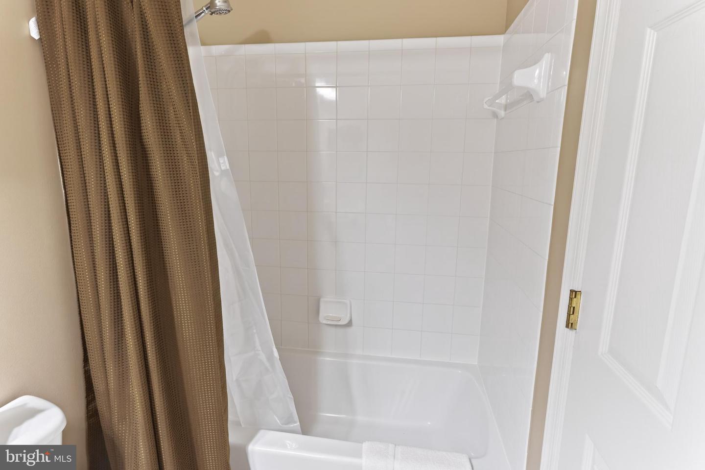 19 Waterford Ln Property Photo 28
