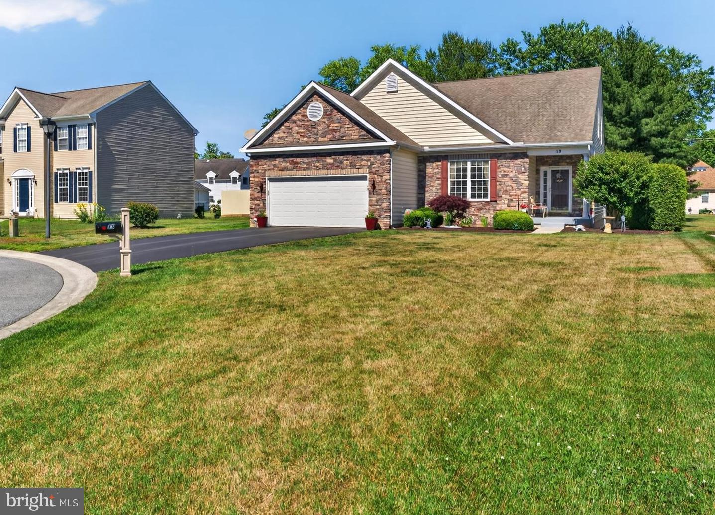 19 Waterford Ln Property Photo 41