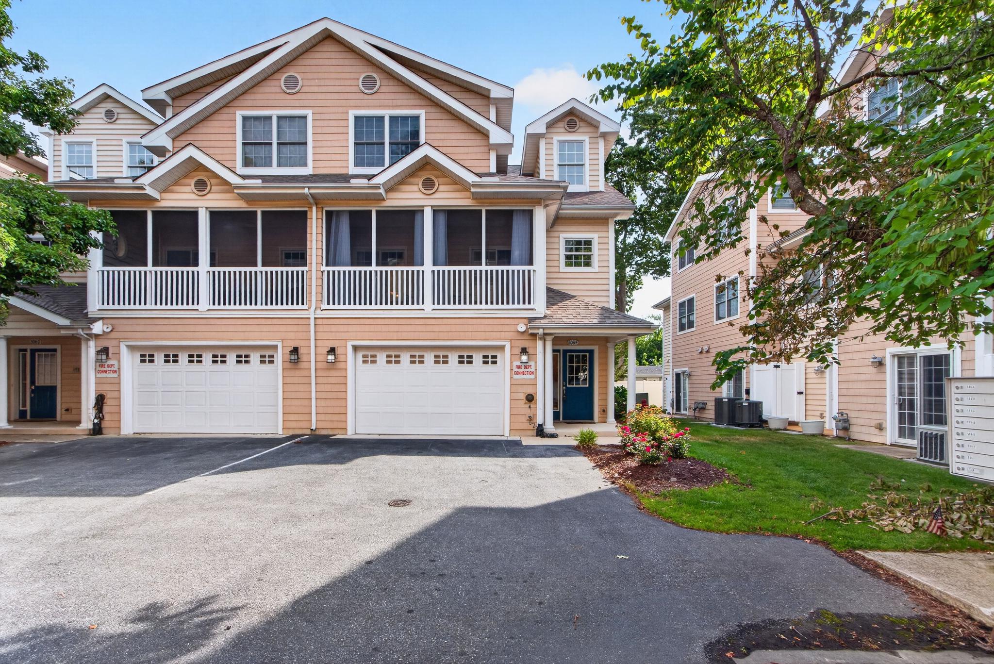 506 REHOBOTH AVE #F