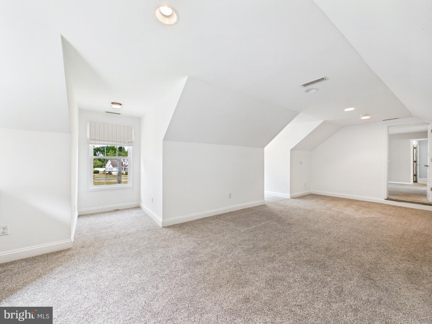 11010 Sunnyside Rd Property Photo 40