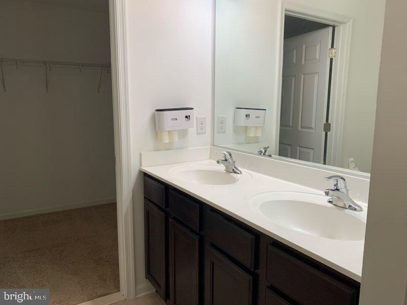 32041 Woods Ct Property Photo 13