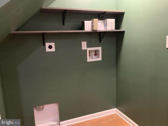 32041 Woods Ct Property Photo 16