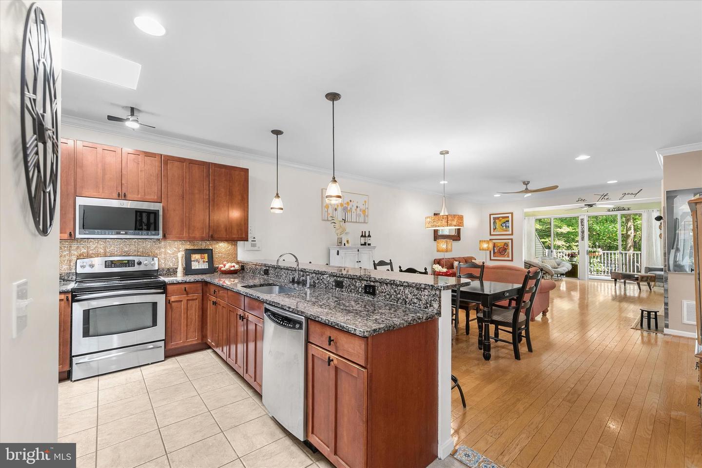 37508 River Birch Ln Property Photo 3