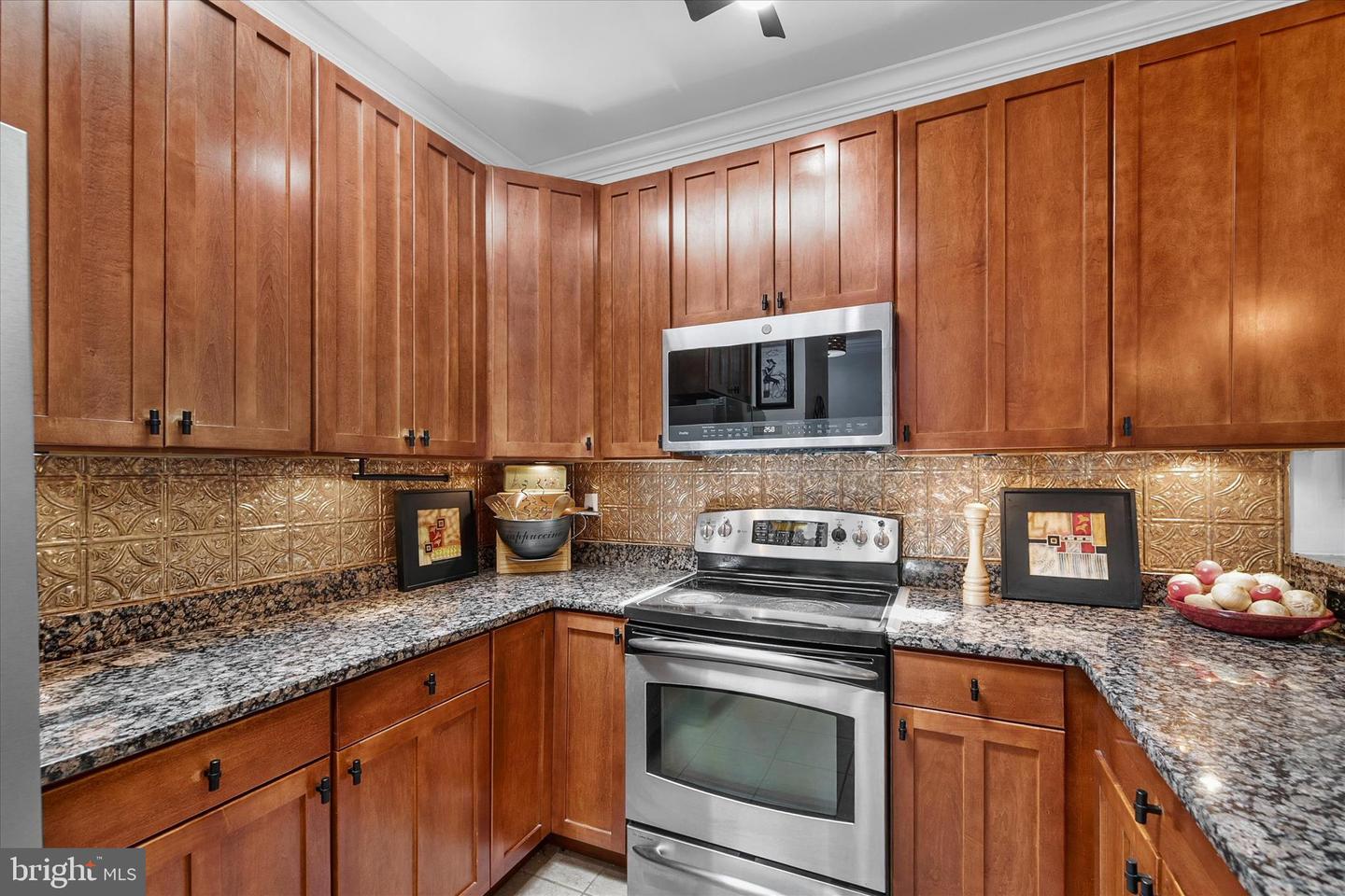 37508 River Birch Ln Property Photo 4