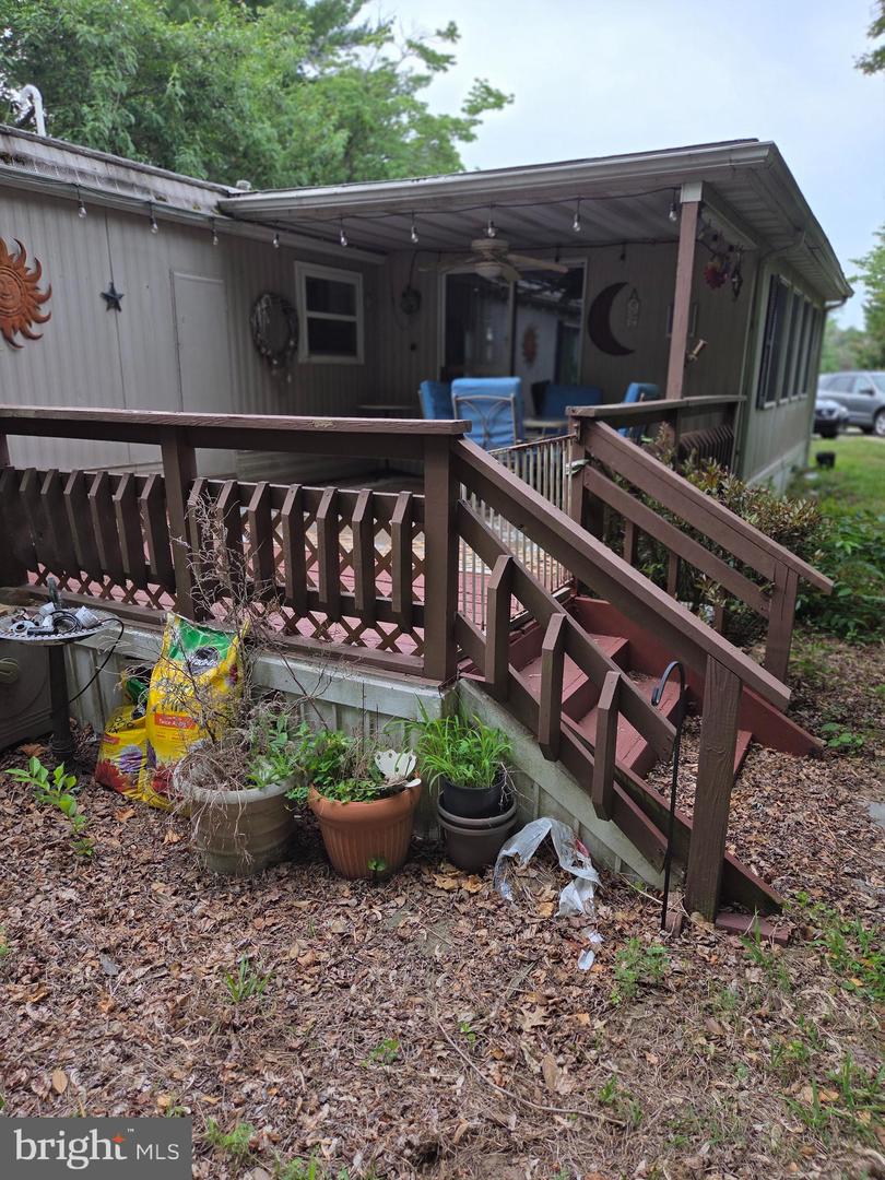 33933 Pinewood Rd Property Photo 1