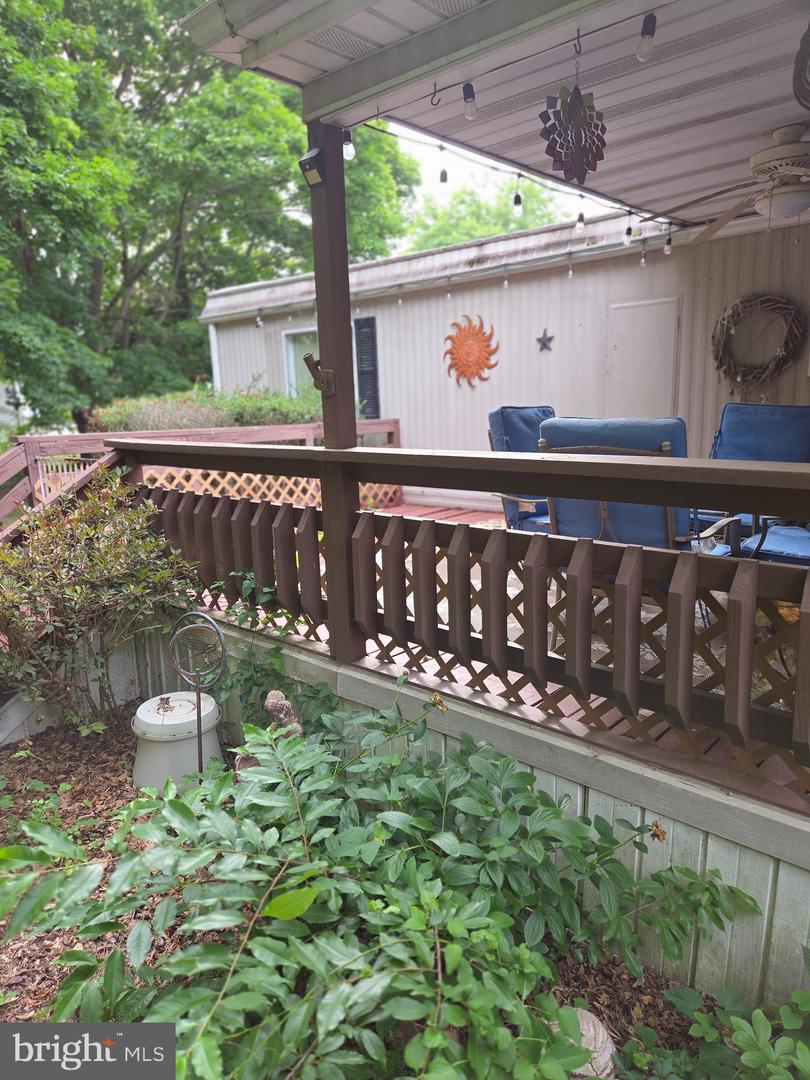 33933 Pinewood Rd Property Photo 2