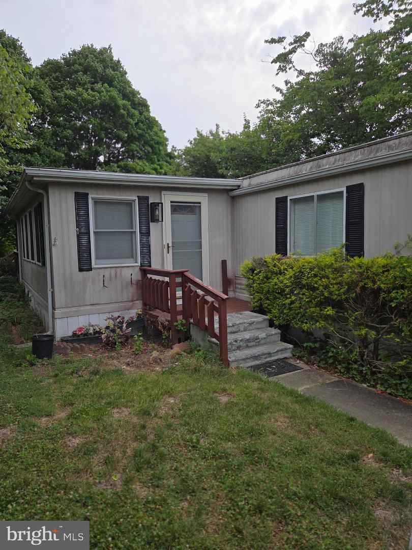 33933 Pinewood Rd Property Photo 14