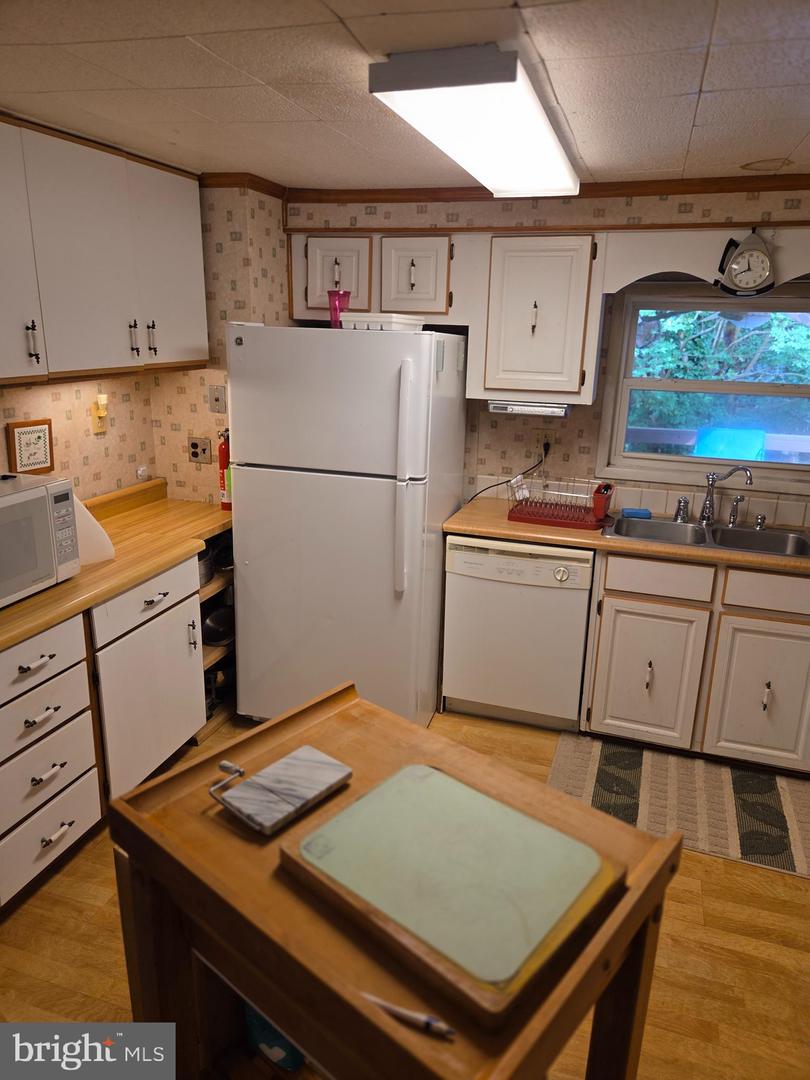 33933 Pinewood Rd Property Photo 17