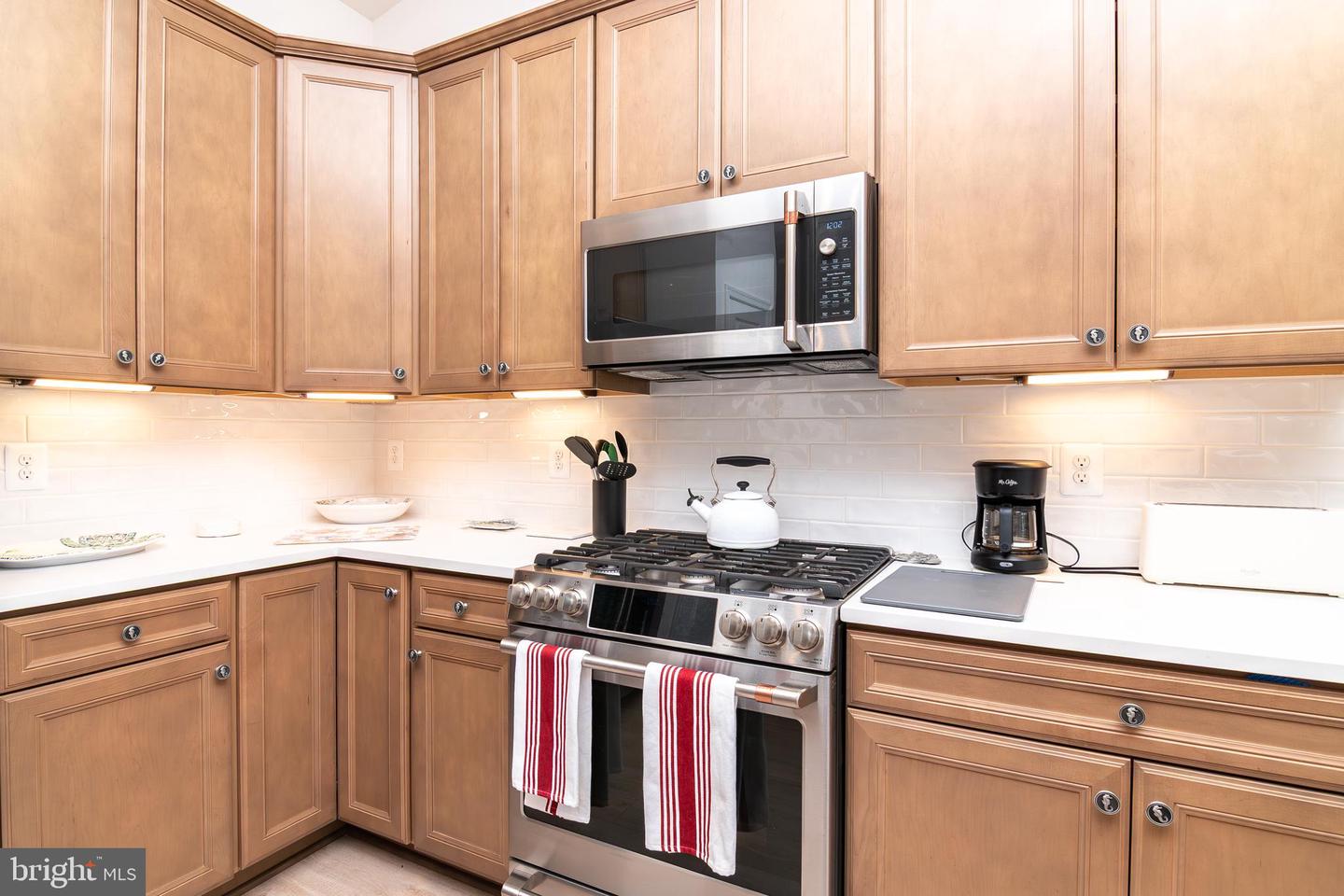 25068 Treeview Ln Property Photo 12