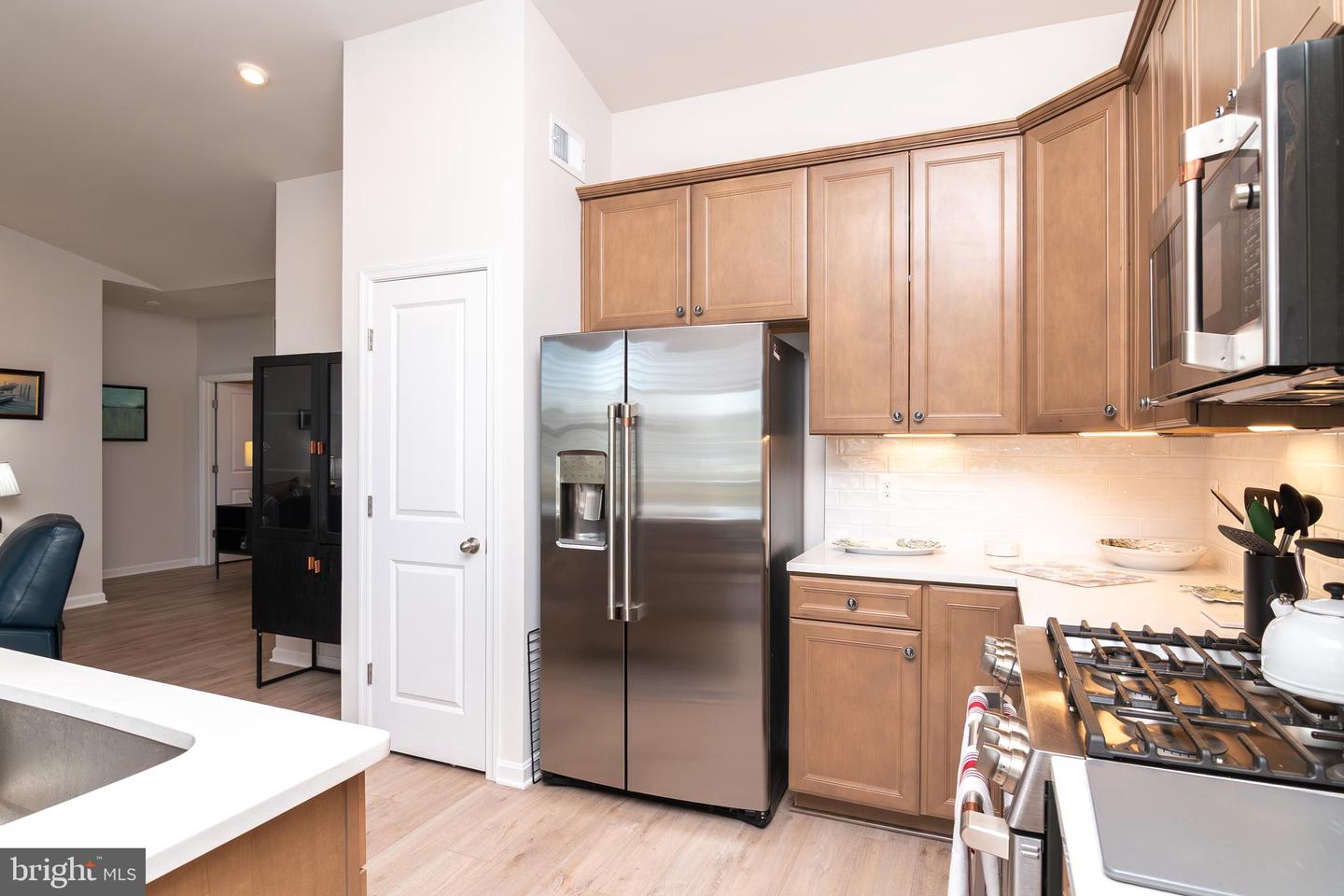 25068 Treeview Ln Property Photo 13