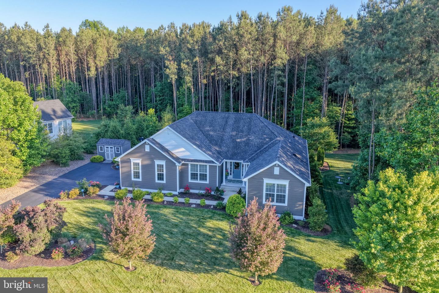 24630 Hollytree Cir Property Photo 4