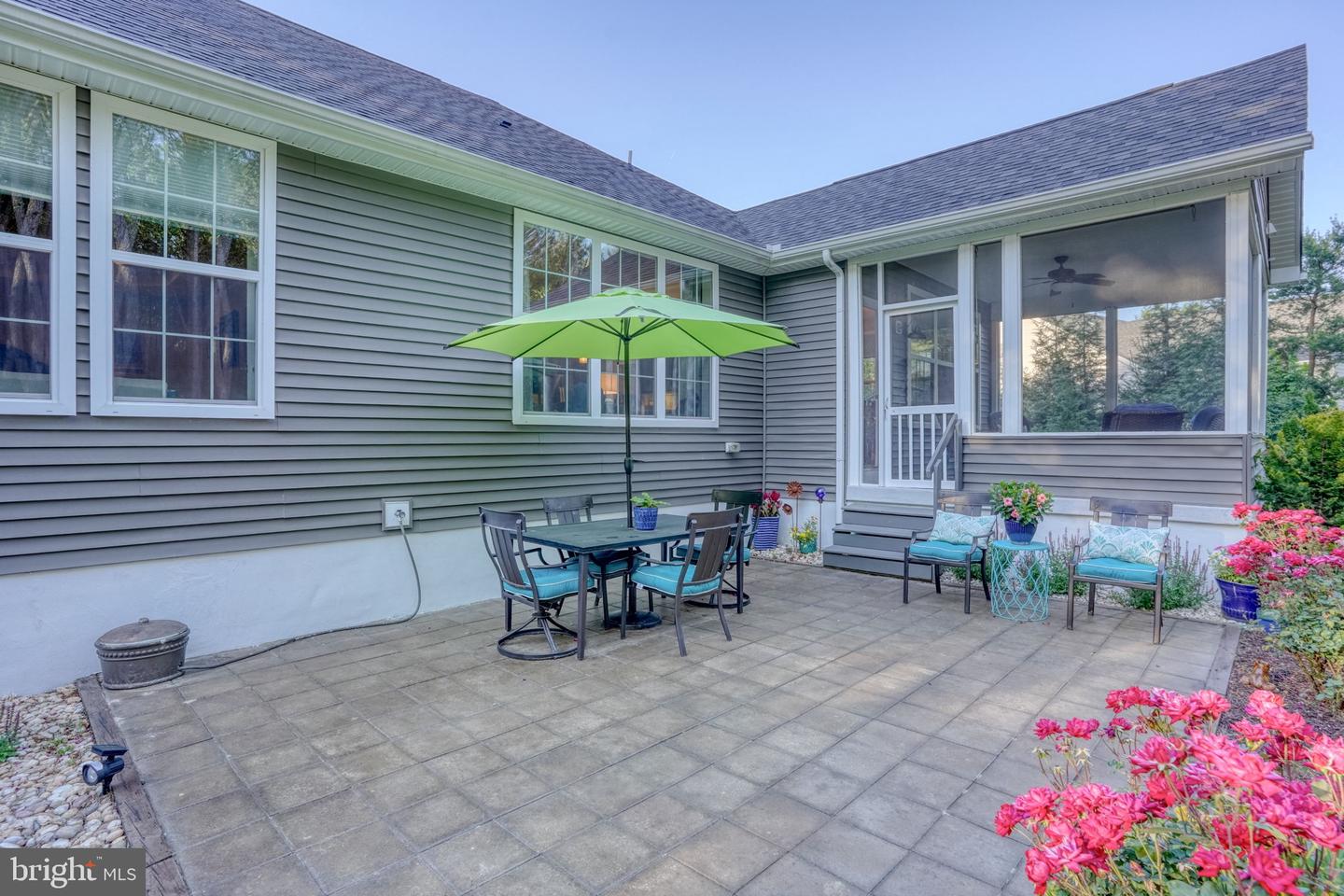 24630 Hollytree Cir Property Photo 6