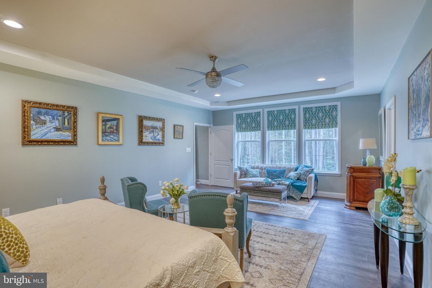 24630 Hollytree Cir Property Photo 33
