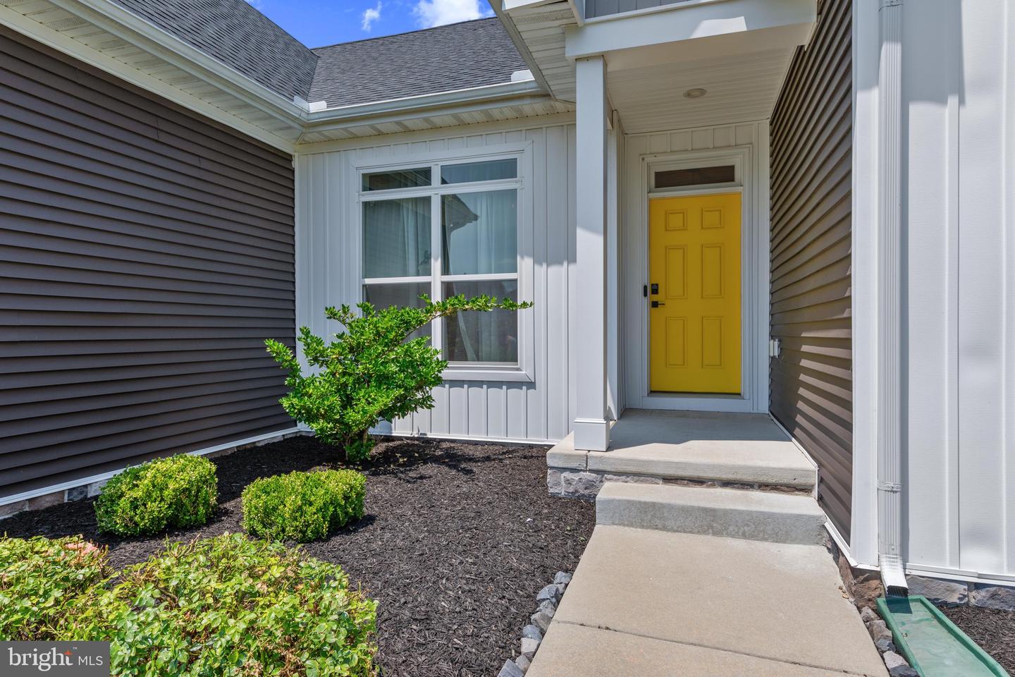 26133 Beacon Dr Property Photo 4