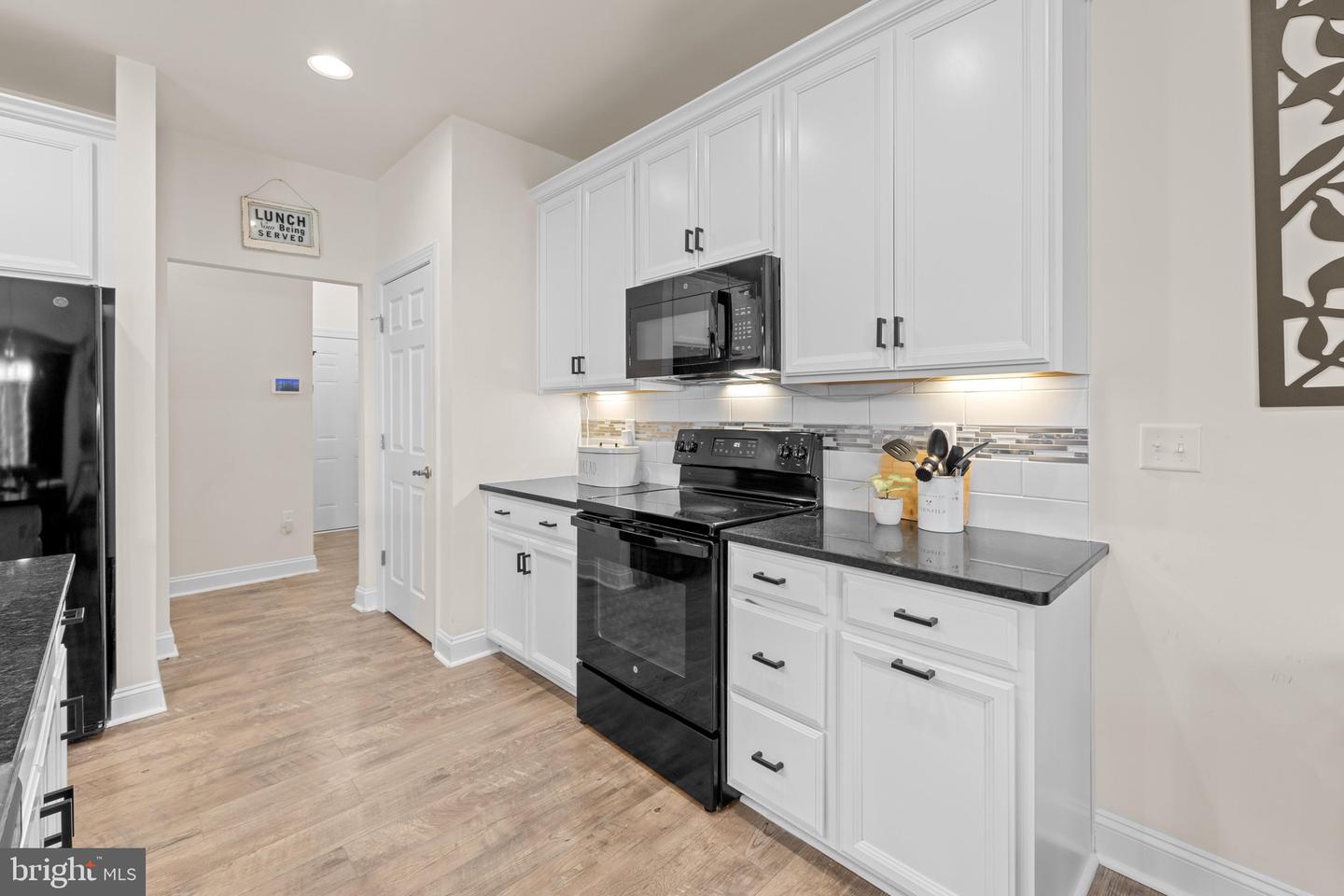 26133 Beacon Dr Property Photo 15