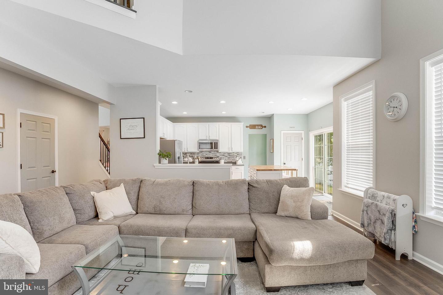 6 Costabella Ct Property Photo 7