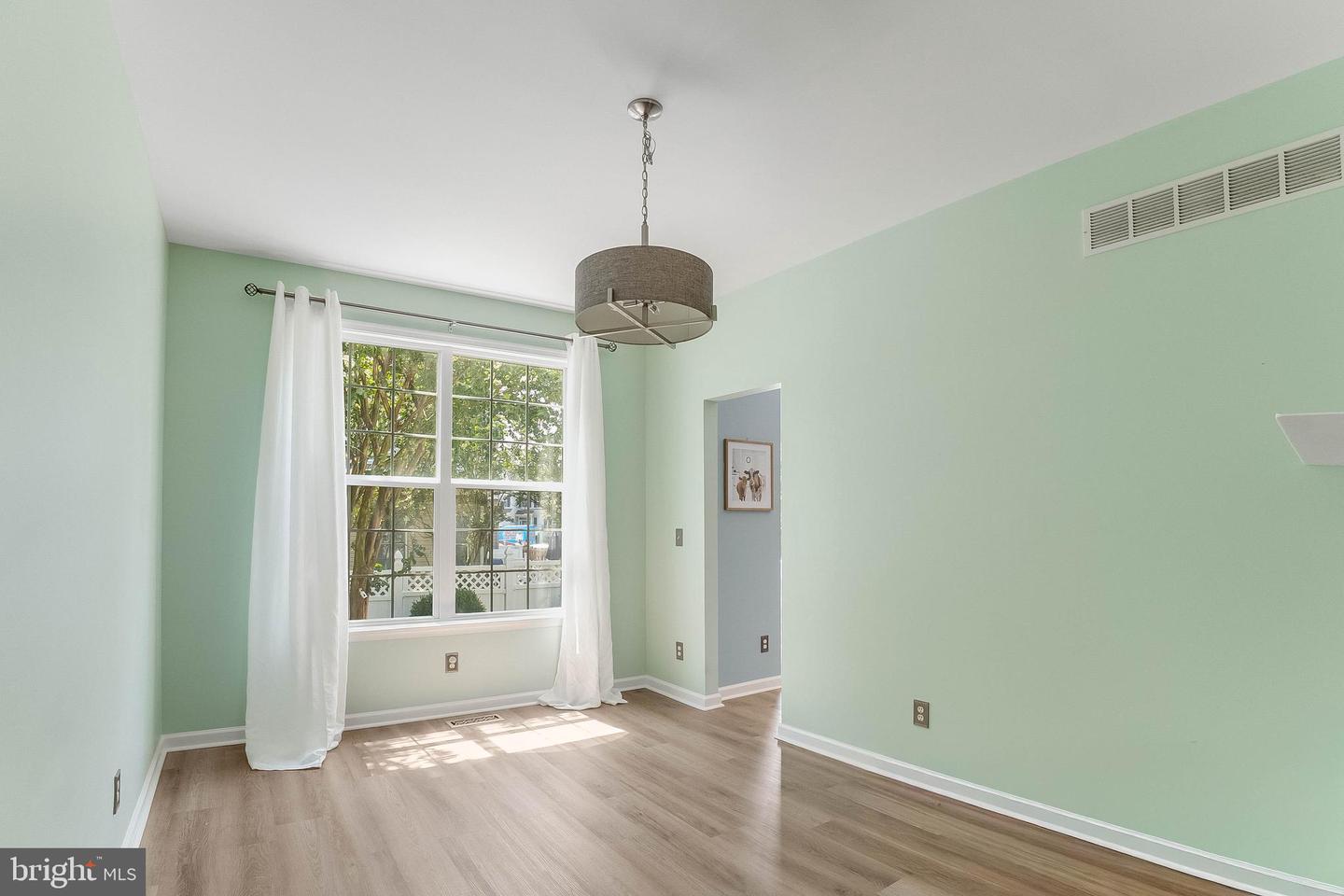 6 Costabella Ct Property Photo 13