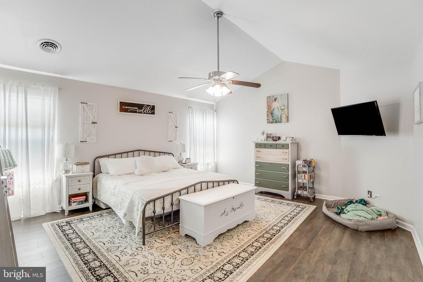 6 Costabella Ct Property Photo 18