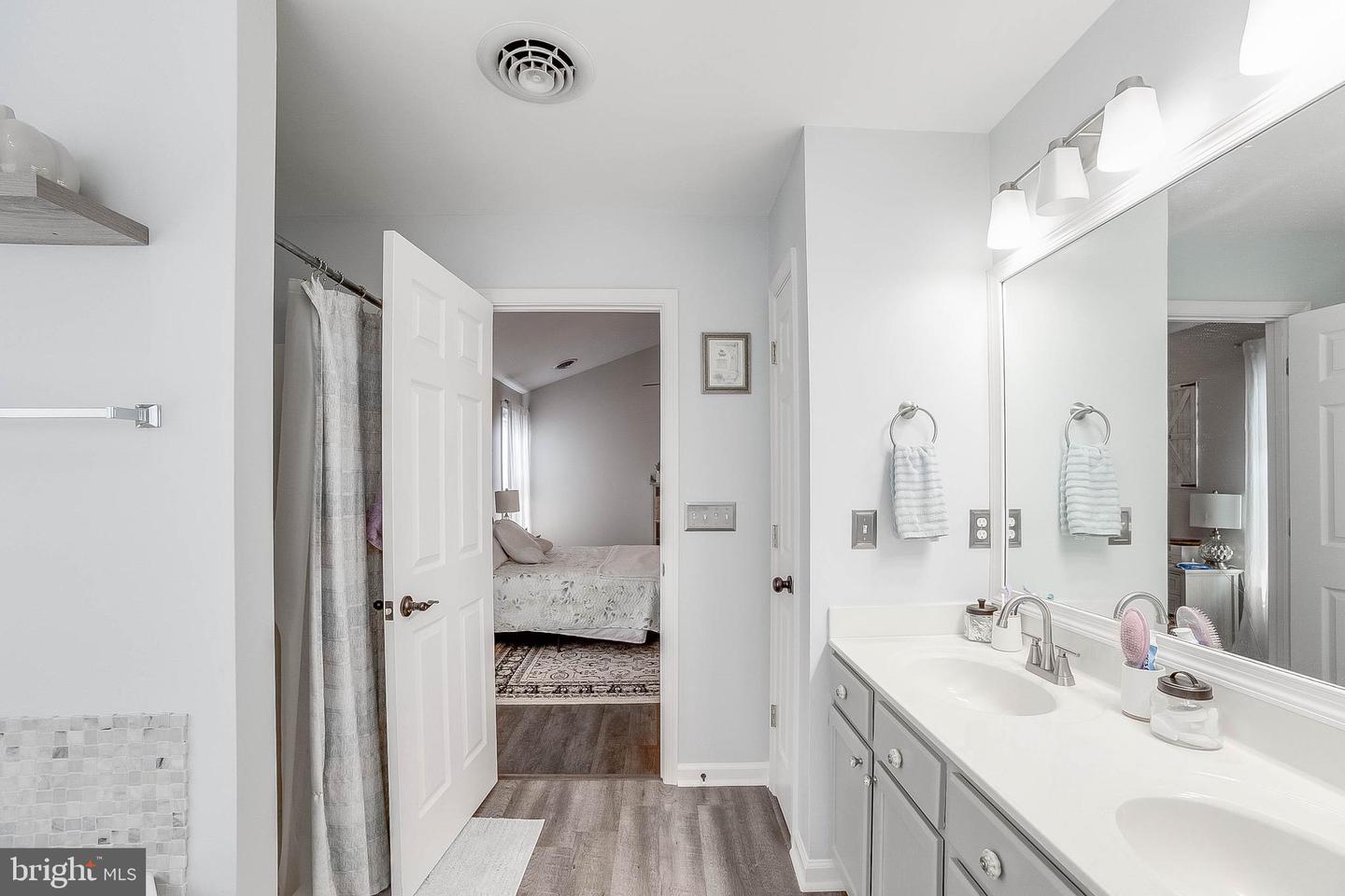6 Costabella Ct Property Photo 23